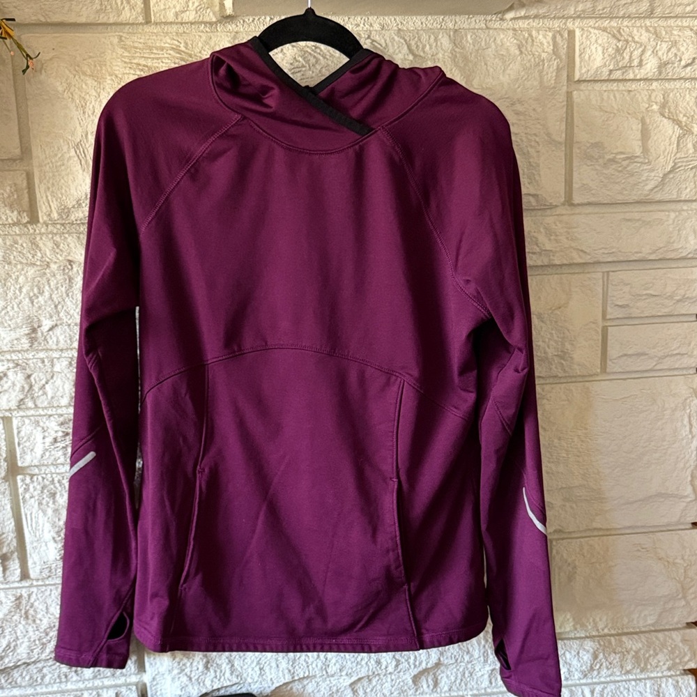 💜Burgundy Hooded Sweatshirt - Medium